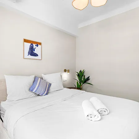 Fully Renovated 2-bedroom Nice