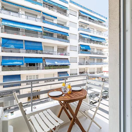 شقة Fully Renovated 2-bedroom *